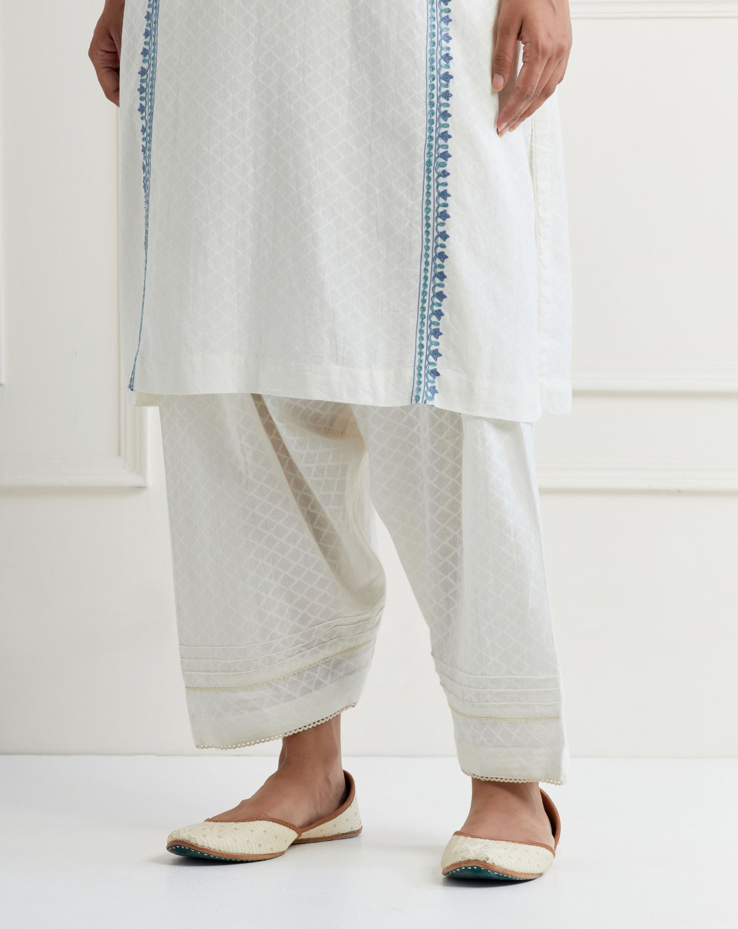 Off White Embroidered A-Line Kurta & Pant Salwar Set - Blue