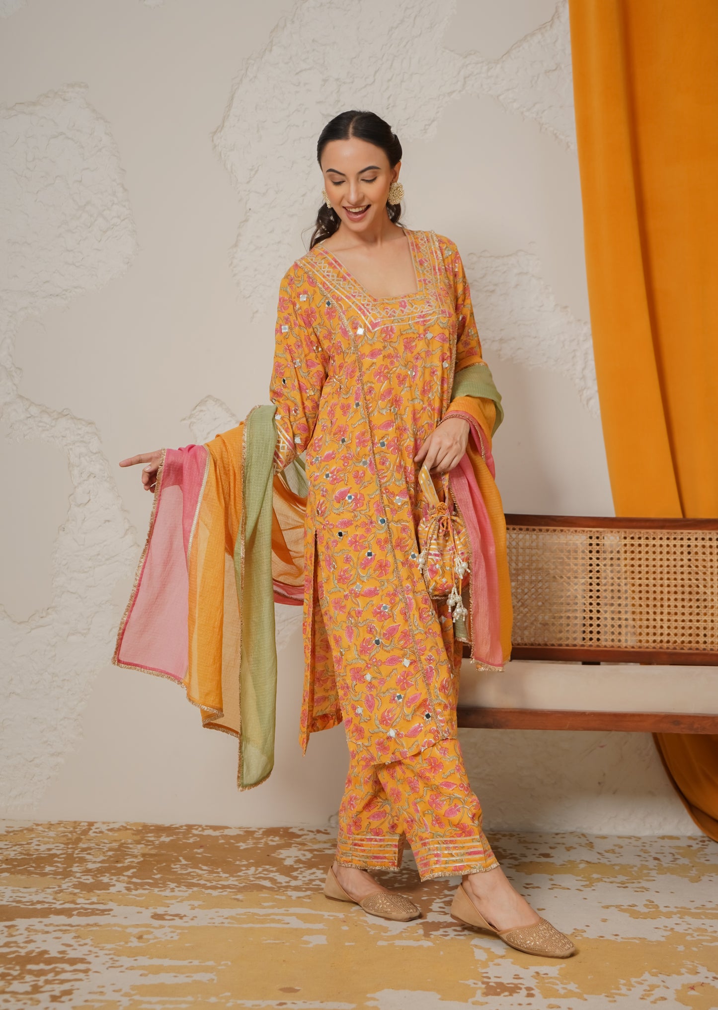 Noor- Yellow