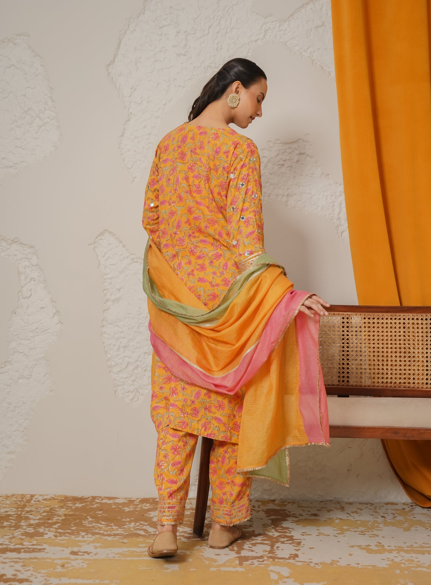 Noor- Yellow