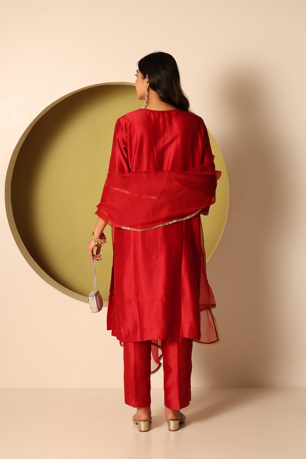 Zoya- Red chanderi silk Kurta, pants and organza silk Dupatta Set