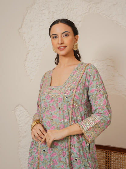 Noor- Blue
