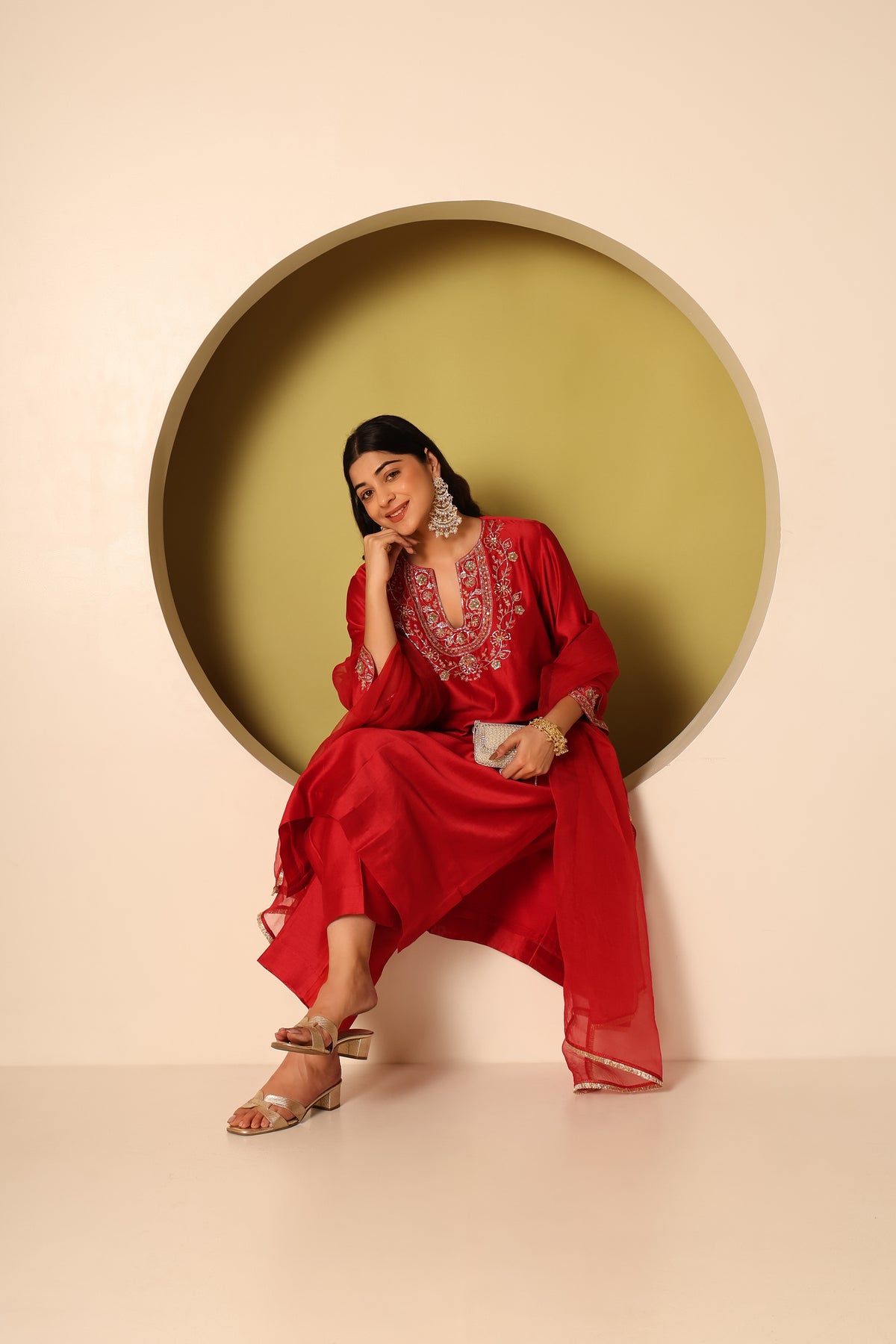 Zoya- Red chanderi silk Kurta, pants and organza silk Dupatta Set