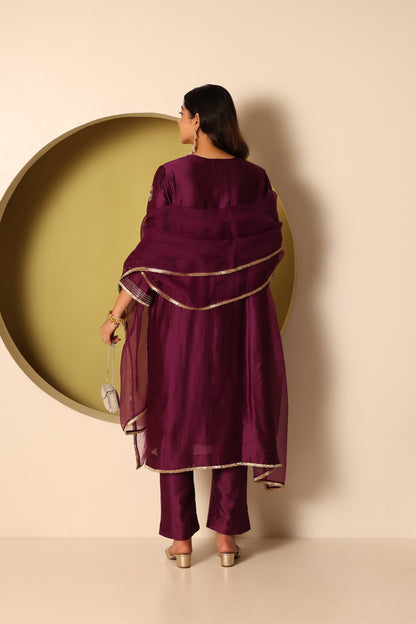 Mahi- Purple chanderi silk Kurta, pants and organza silk Dupatta Set