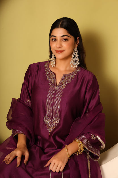 Mahi- Purple chanderi silk Kurta, pants and organza silk Dupatta Set