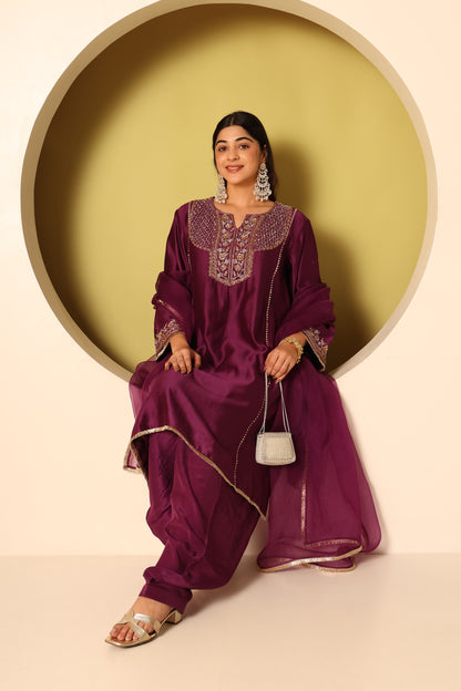 Mahi- Purple chanderi silk Kurta, pants and organza silk Dupatta Set
