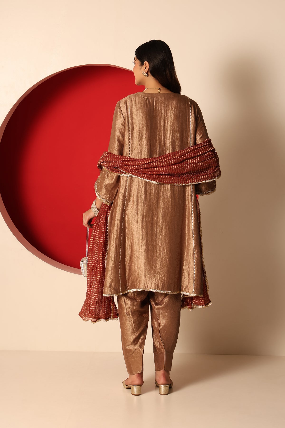 Amreen- Gold tissue Kurta, Salwar with chanderi crush Dupatta