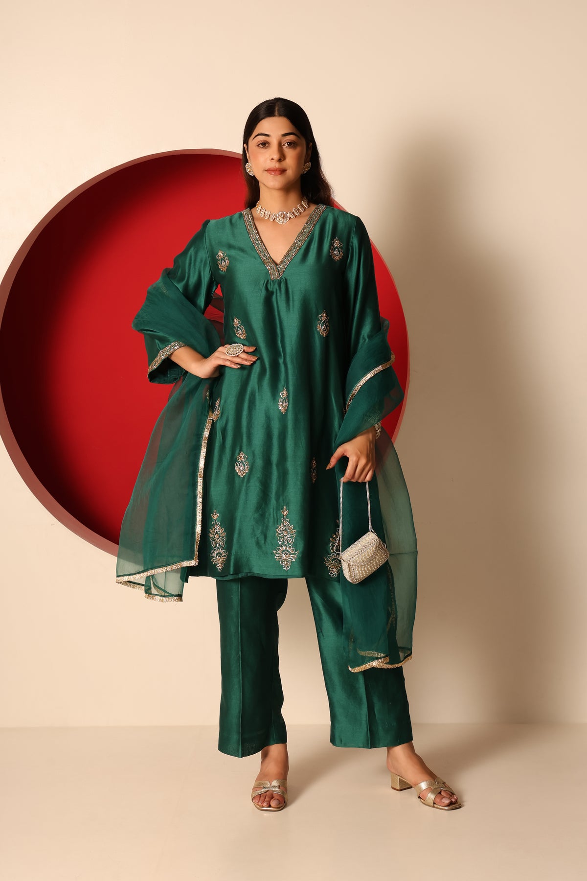 Mira- Green chanderi silk Kurta, pants and organza silk Dupatta Set
